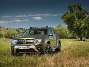 renault-duster-1-5-dci-mt-4x4-luxe-privilege-fotografiya